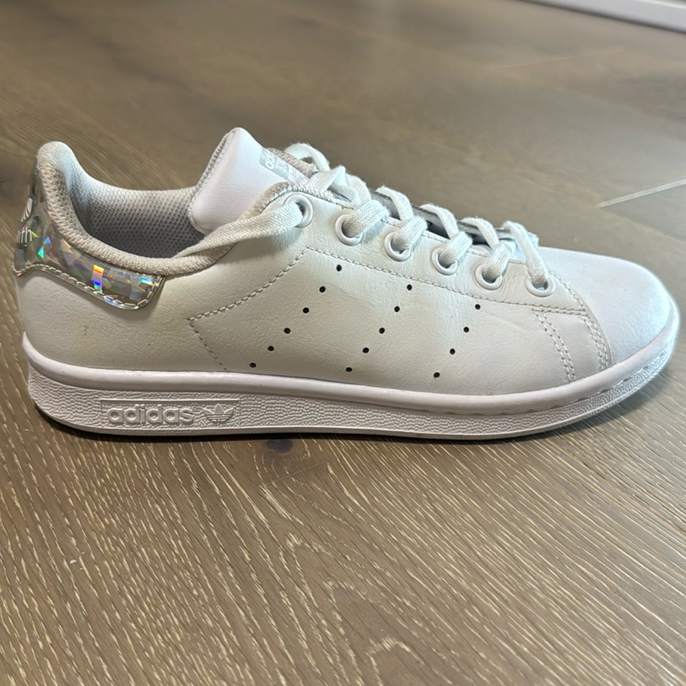 Adidas ‘Stan Smith’ Kids Sneakers size 4